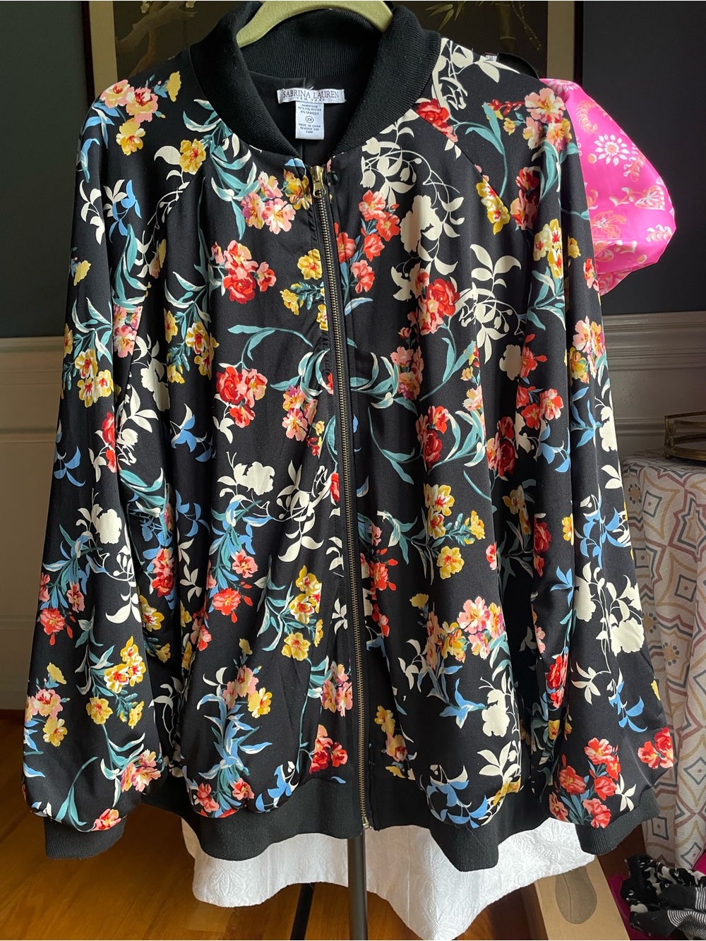 Sabrina Lauren Floral Bomber Jacket - Black Floral Print Size 2X